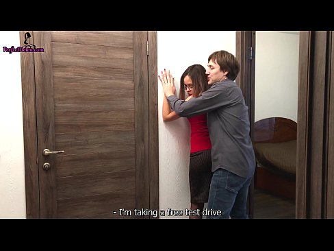 ❤️ సెక్సీ రియల్టర్ ఆమె అపార్ట్‌మెంట్‌ని అమ్ముతున్నప్పుడు ఆమె పుస్సీని మరియు ఫక్స్‌ని చులకనగా కుదిపేసింది - క్రెంపాయ్ ️ హార్డ్ పోర్న్ మా వద్ద ❌️